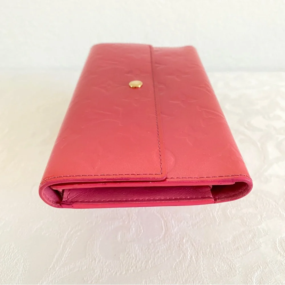 LOUIS VUITTON pink Vernis Wallet